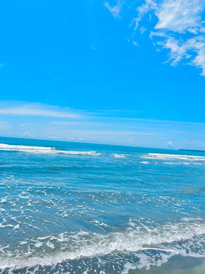 Whispering Wisdom Villa Cahuita Exteriör bild